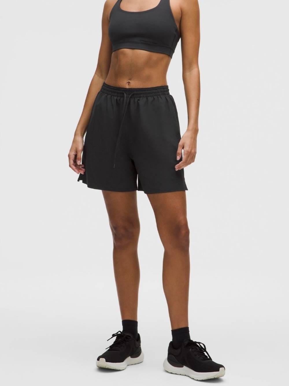 🍋  Lululemon Black Size 8 Women's  5” Pace Rival High Rise Shorts 🍋